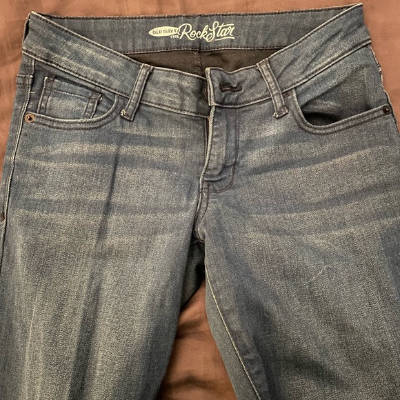 Old Navy skinny jeans, size 4 regular - Picture 2 of 3